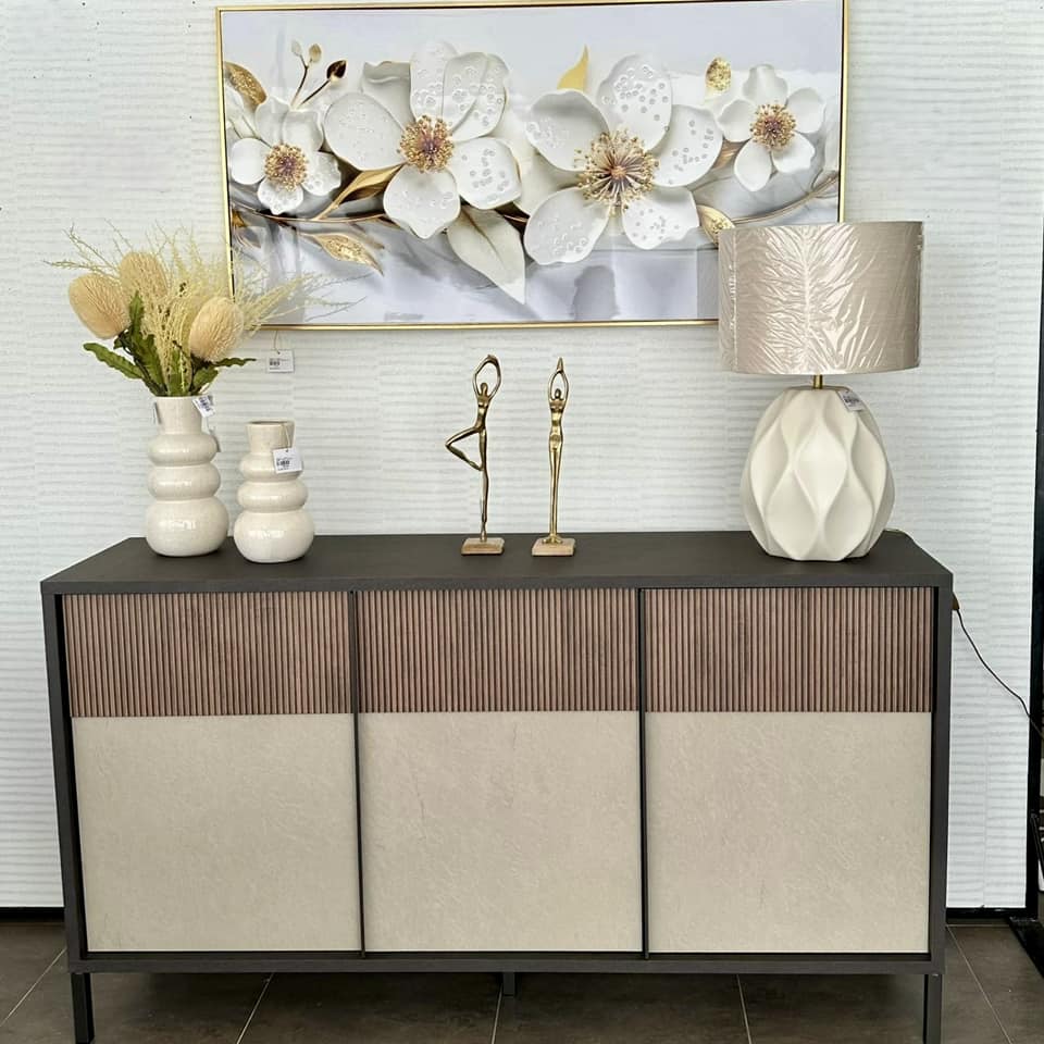 QUADRO FLORES BRANCAS/DOURADAS 62X122CM
