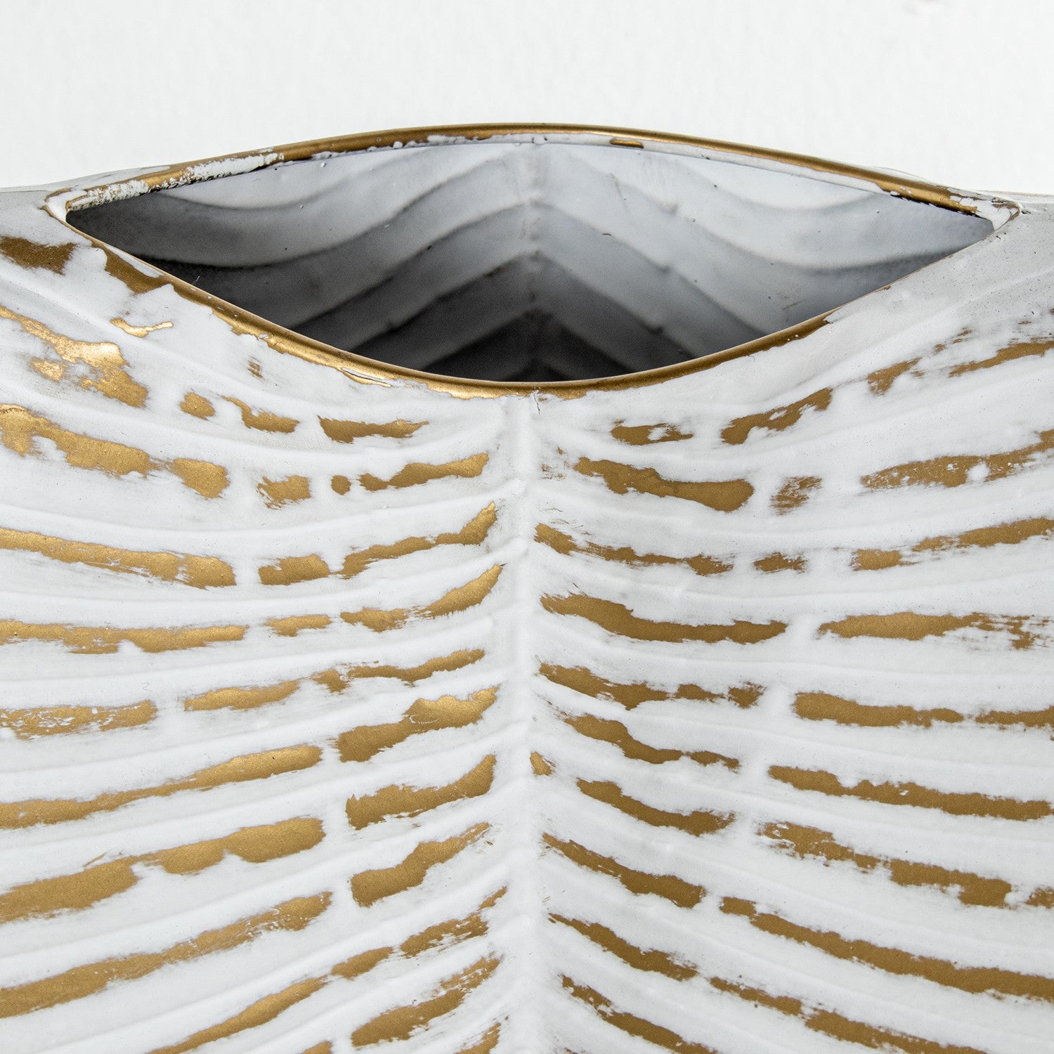 JARRÓN BLANCO/DORADO 41,5X10,5X49Cm
