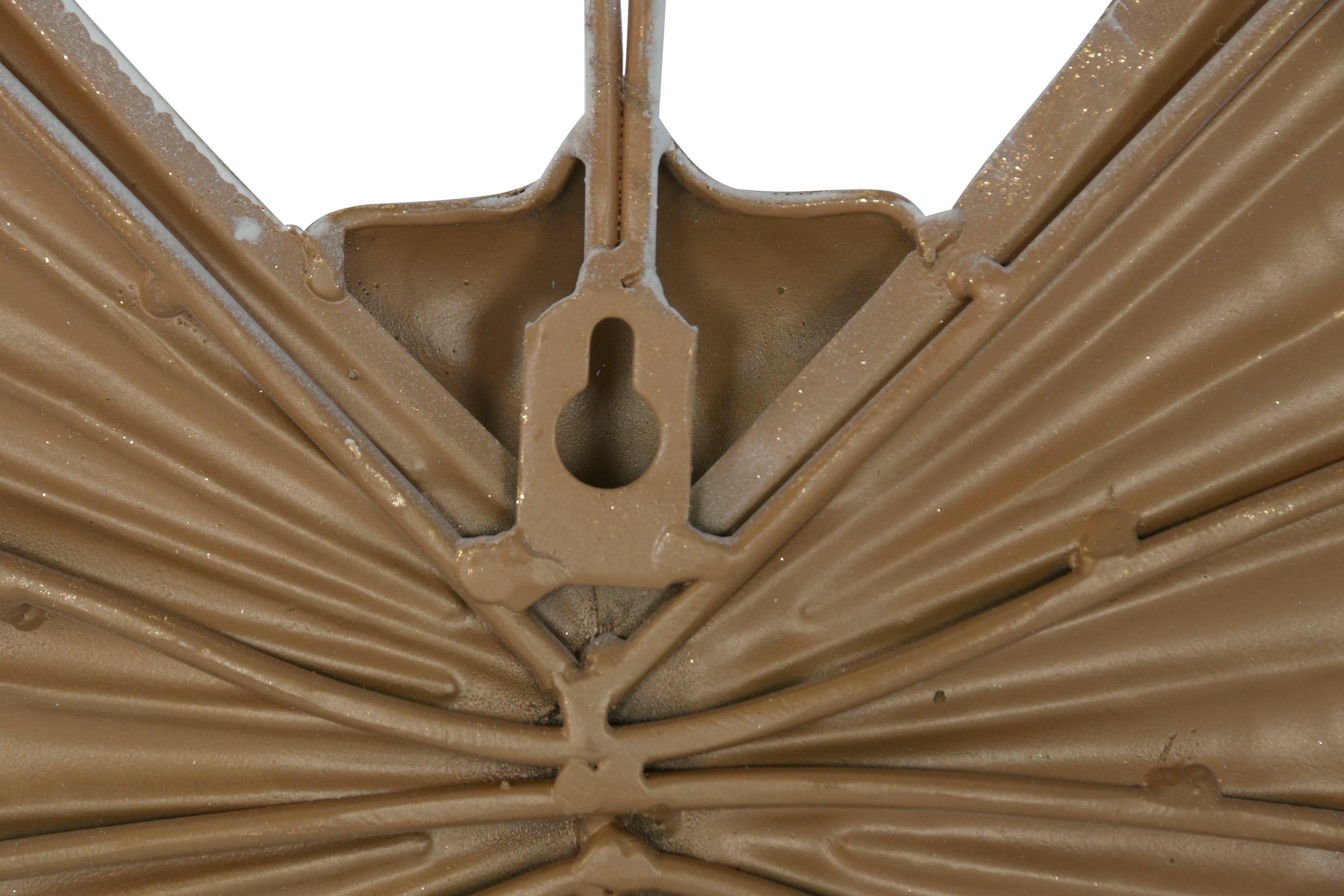 BORBOLETA METAL BRANCA/DOURADA 66X53Cm